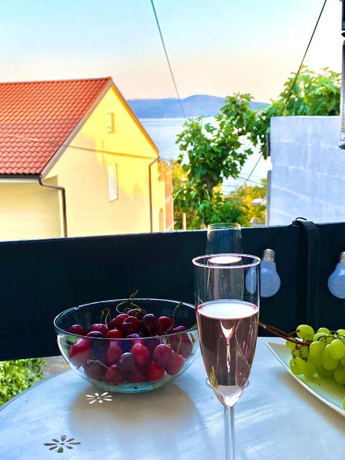 Modern Couples Coastal Getaway Mm Apartment Crikvenica Ngoại thất bức ảnh