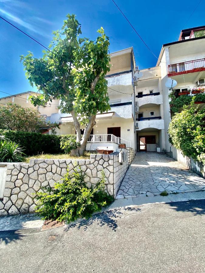 Modern Couples Coastal Getaway Mm Apartment Crikvenica Ngoại thất bức ảnh